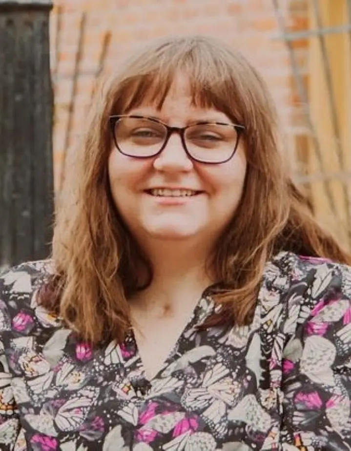 Leah Hanson, HD18A